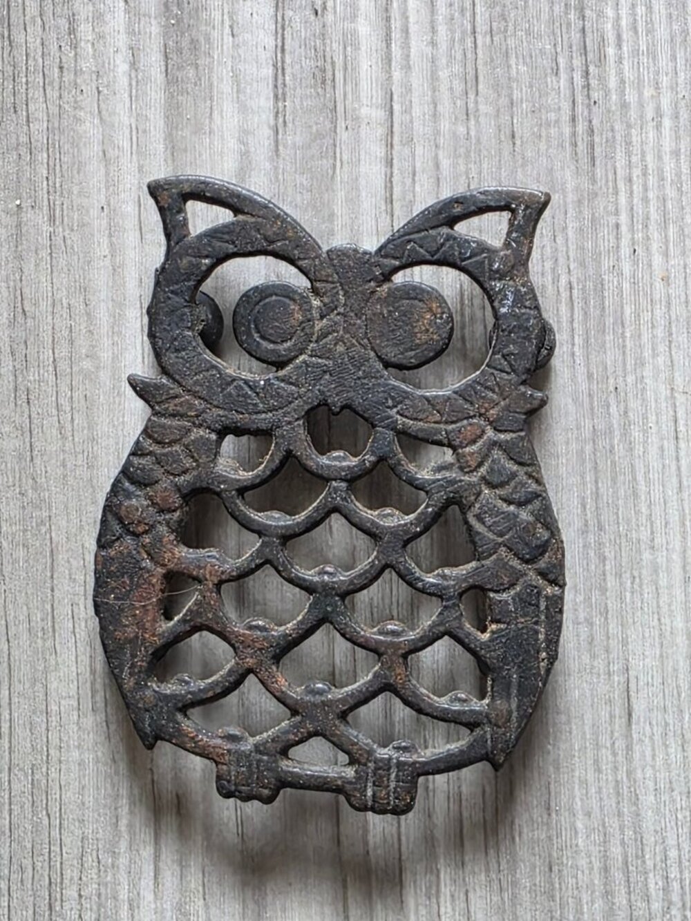 Vintage Owl Cast Iron Trivet Hot Plate Stand 6 Inches Made In Taiwan